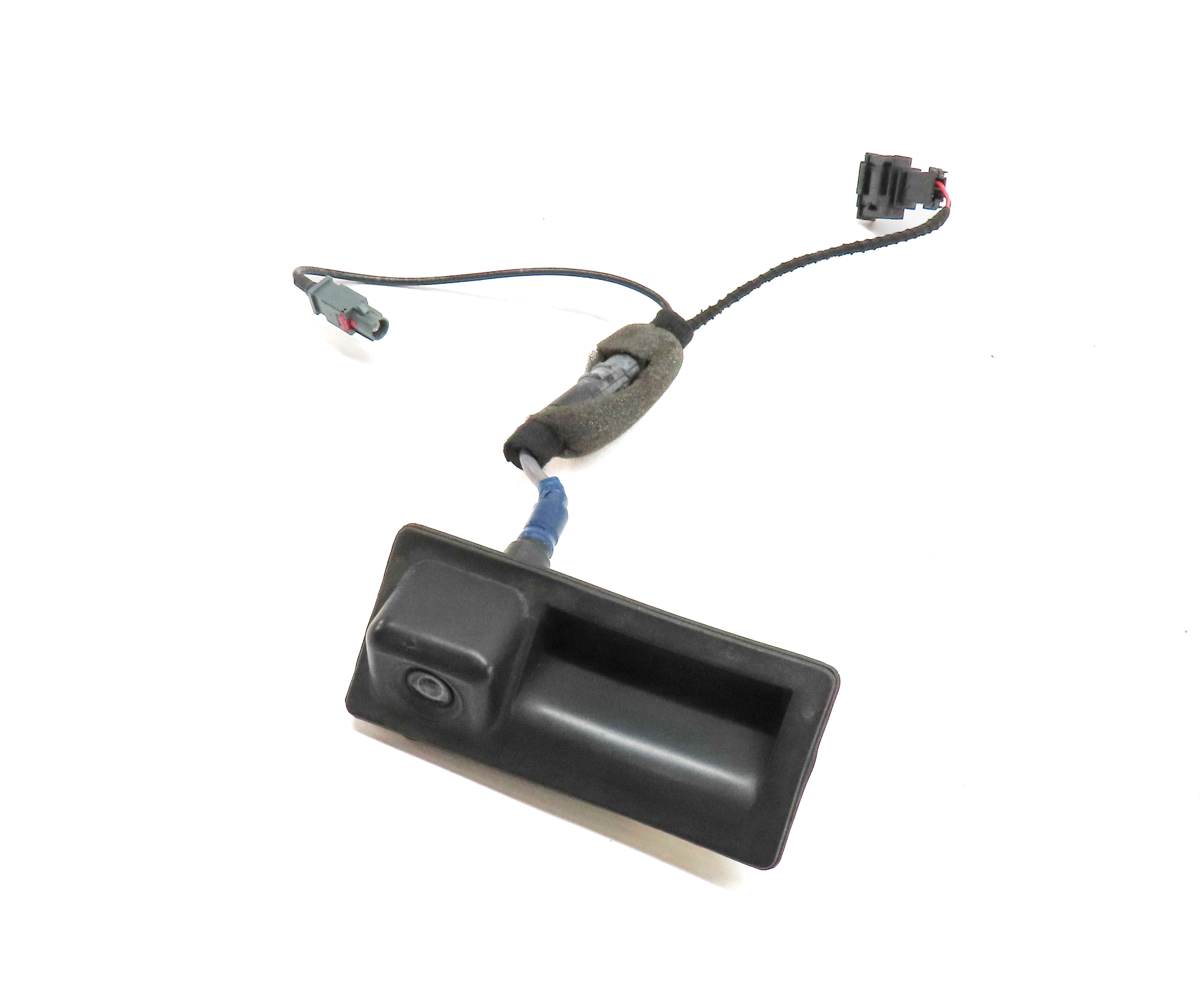 08-17 AUDI A3 S3 A4 S4 A5 S5 A7 Q5 (B8 8K 8T 8R 8V) REAR TRUNK HANDLE w/ CAMERA — exact item pictured